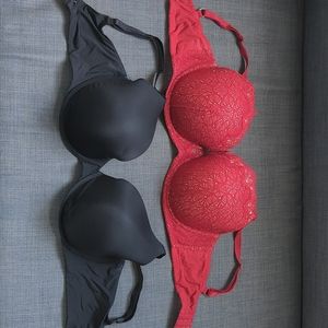 (2) 36DDD Victoria's Secret Black and Red Lace Bras !